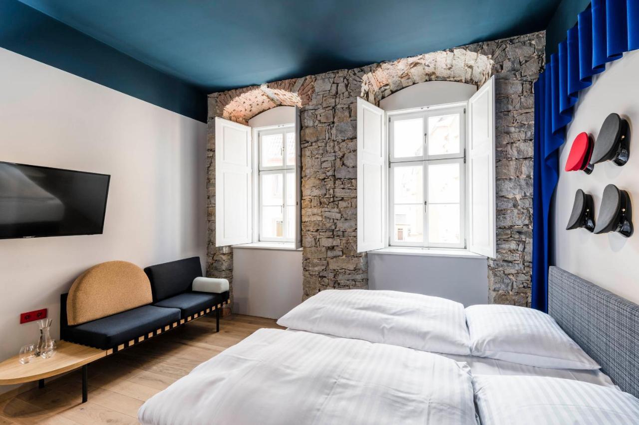 Romantik Hotel Zur Schwane Volkach Bagian luar foto