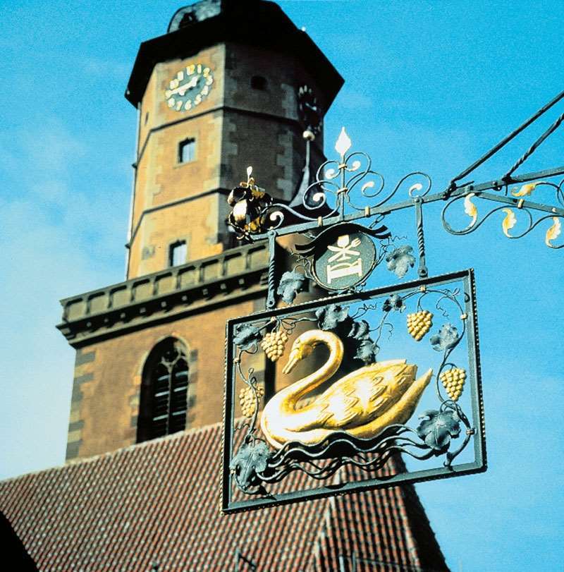 Romantik Hotel Zur Schwane Volkach Bagian luar foto