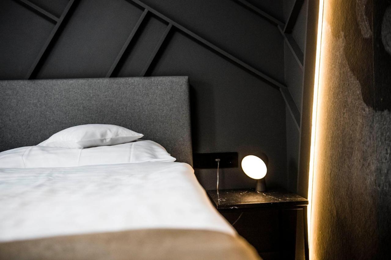 Romantik Hotel Zur Schwane Volkach Bagian luar foto
