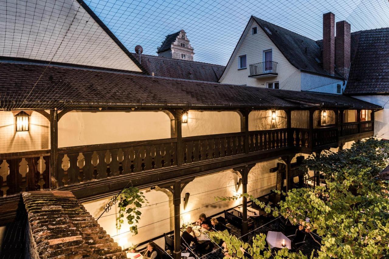 Romantik Hotel Zur Schwane Volkach Bagian luar foto