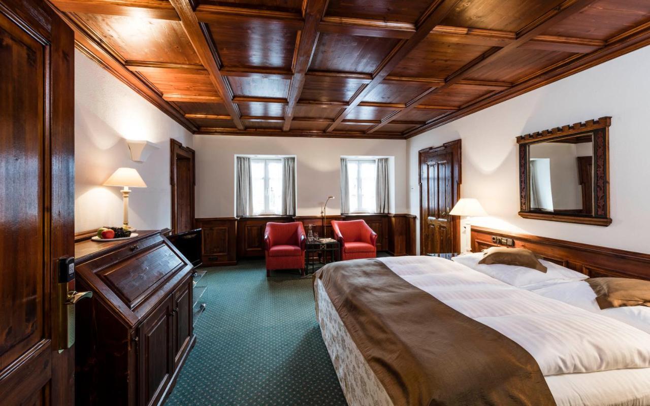 Romantik Hotel Zur Schwane Volkach Bagian luar foto